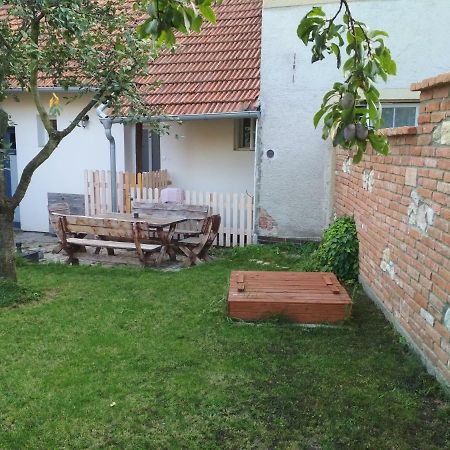 Ubytovani U Lomu Mikulov Eksteriør bilde